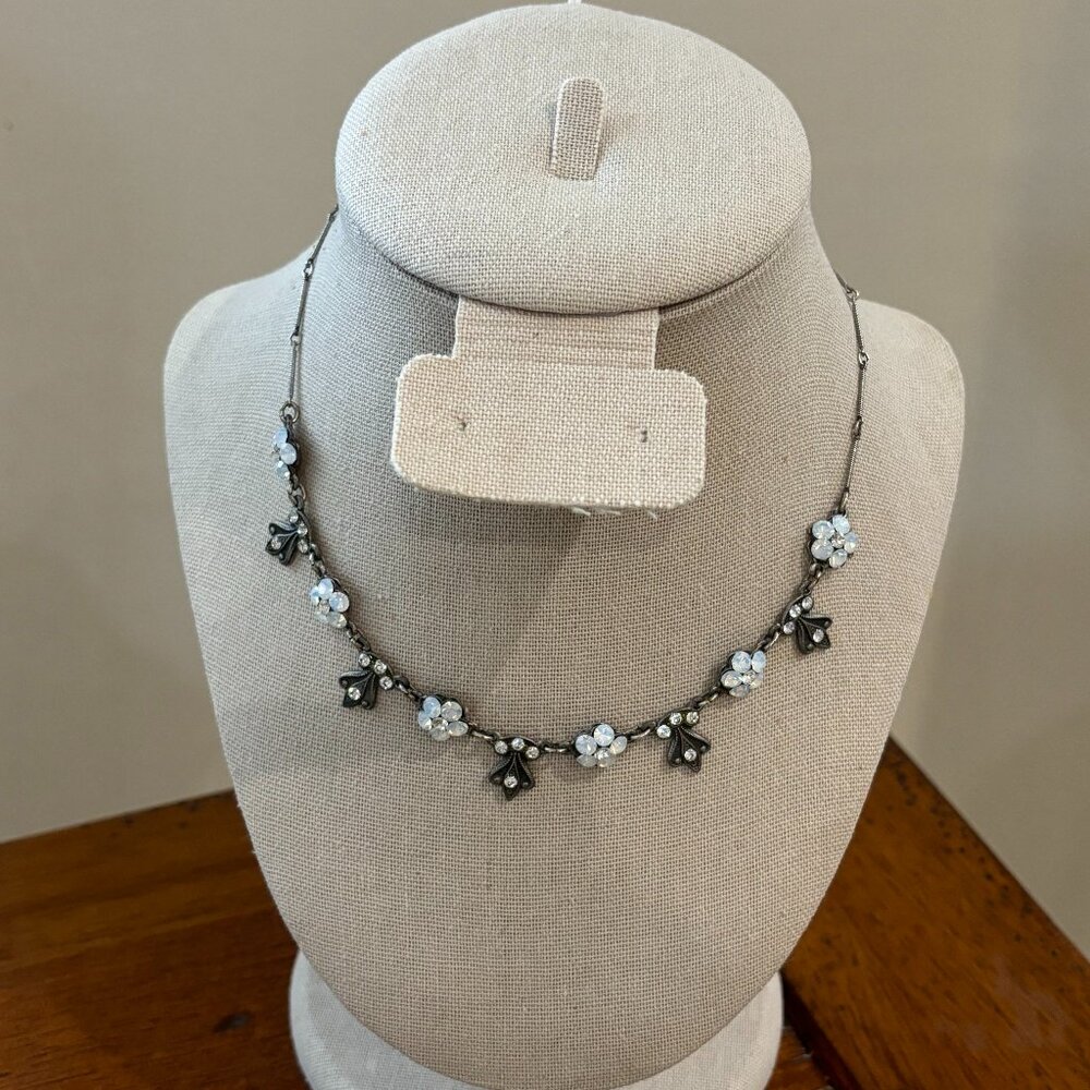 Yoni Z Clear Crystal Necklace